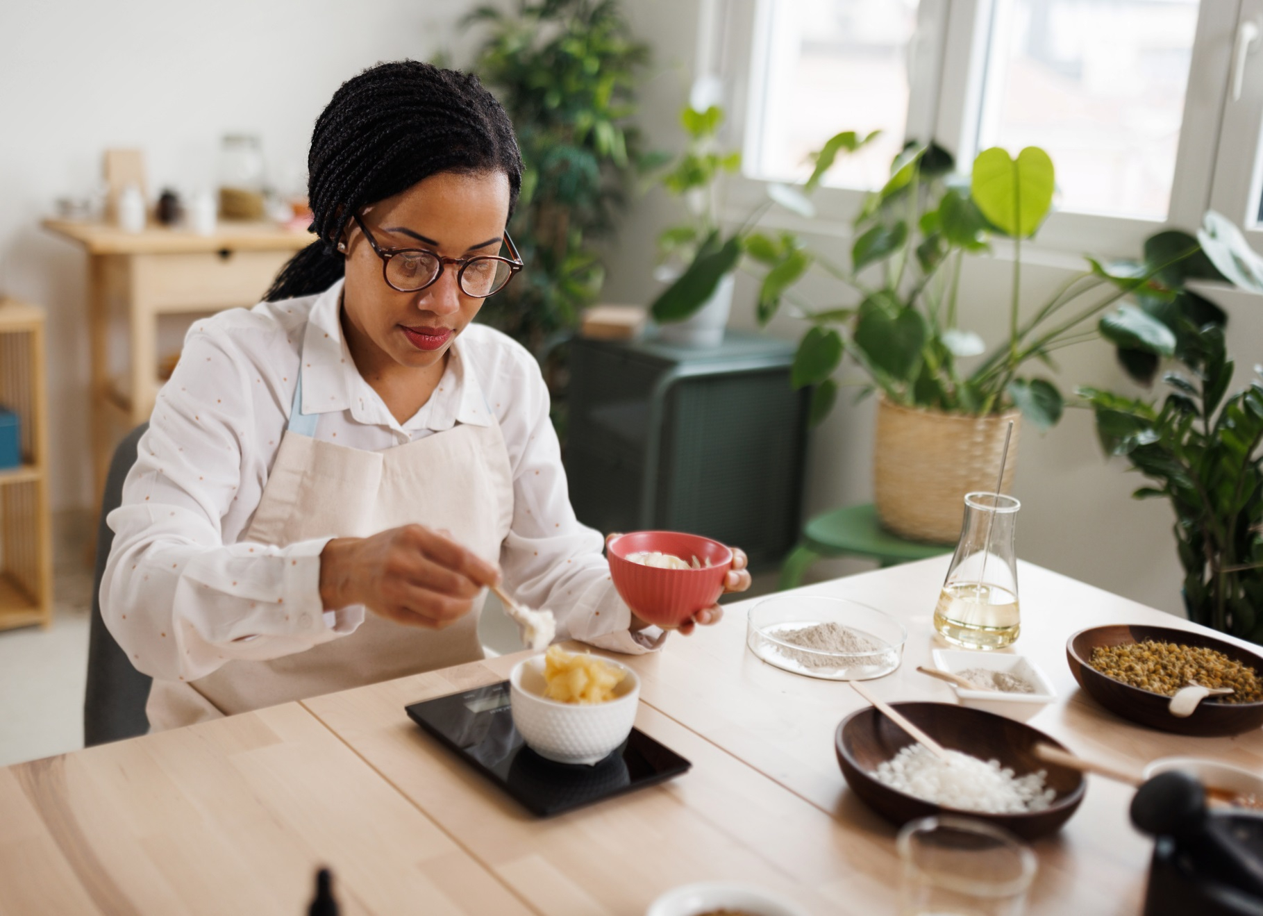 So wird Naturkosmetik ganz einfach hergestellt