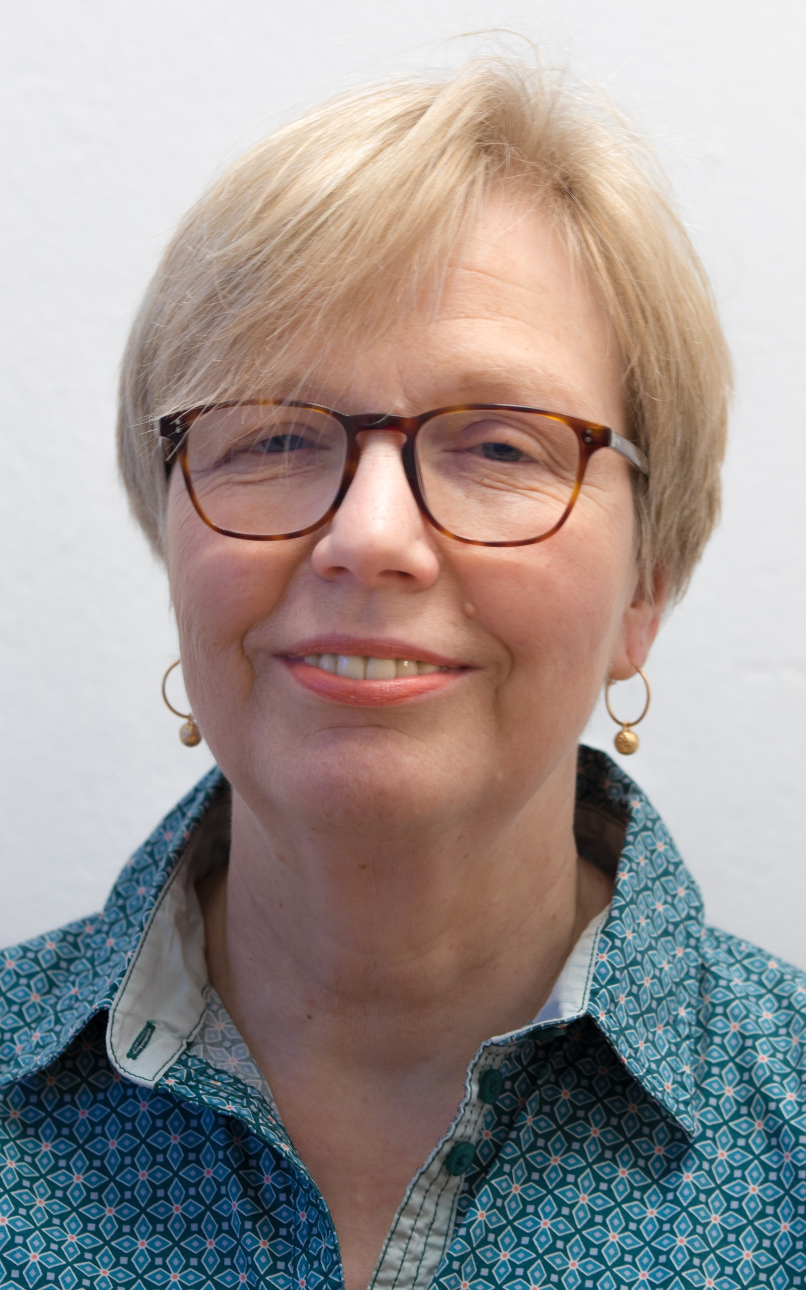 Portrait von Pflegeexpertin Gundula Wolf